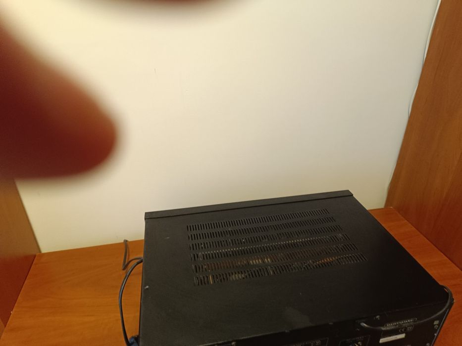 Marantz sr38 amplituner
