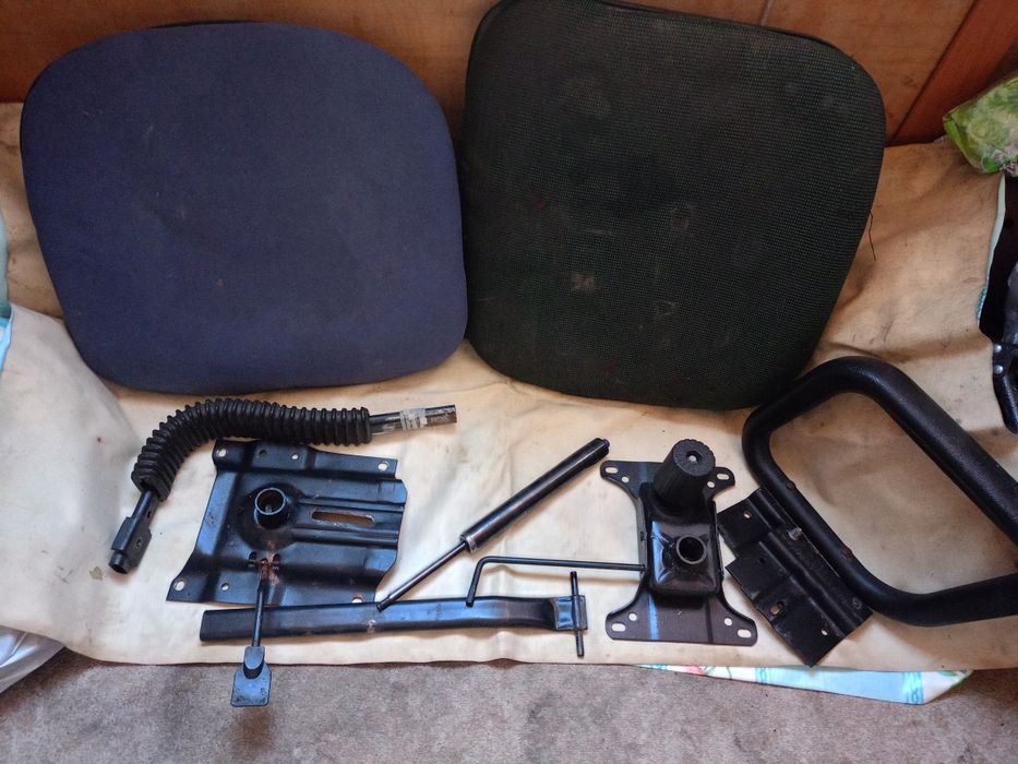 Разборка кресла офисного