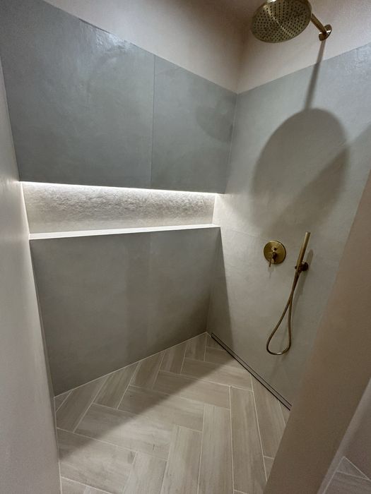 Komplekoswe remonty i wykonczenia / Malowanie / Układanie plytek