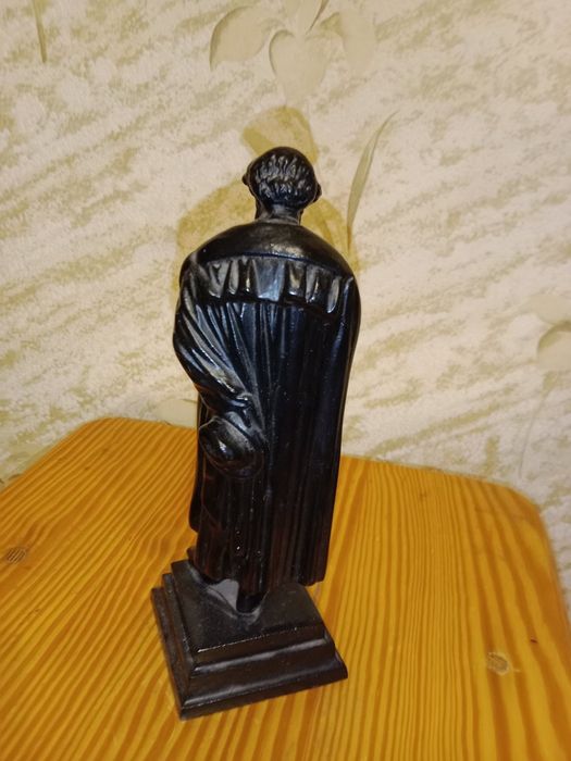 Пушкин А.С. Статуэтка .Касли 1986г.