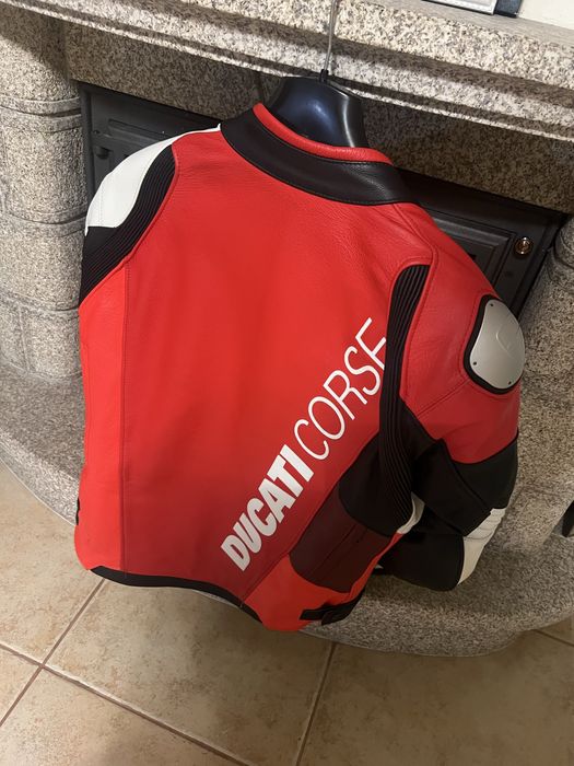 Vendo casaco ducati imaculado