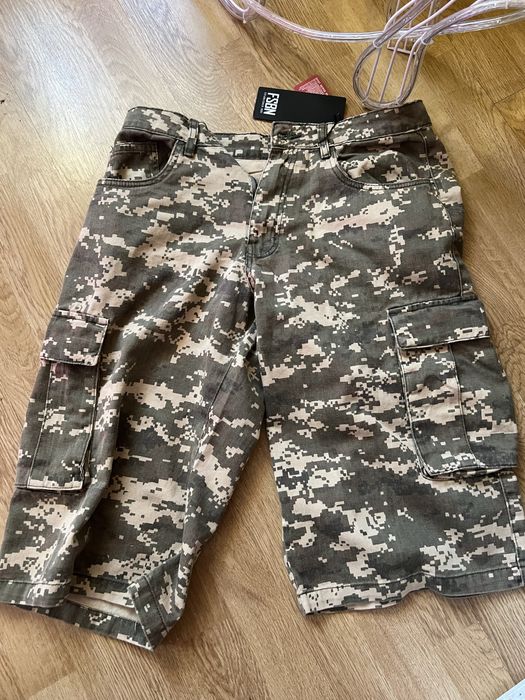 Camo shorts пиксель
