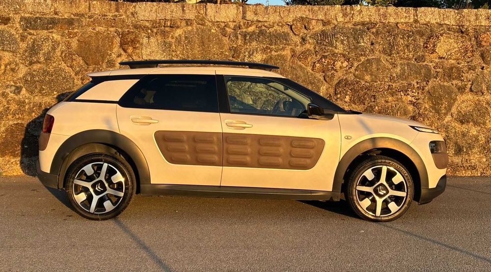 Citroën C4 Cactus 1.6 HDi Shine Auto