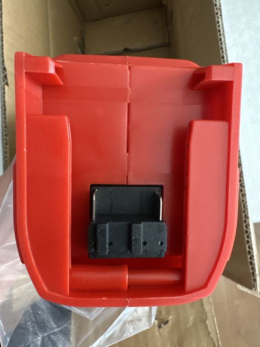 Serra Sem Fio 18V  Sem Bateria - Compativel com Bateria  Makita 18v