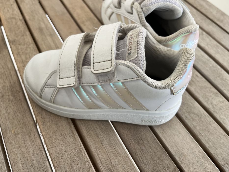 Sapatilhas Adidas 24
