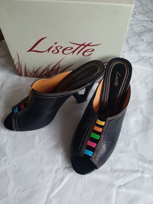 МЮЛІ LISETTE чорні шкіряні р.40.Ціна 3500грн.
