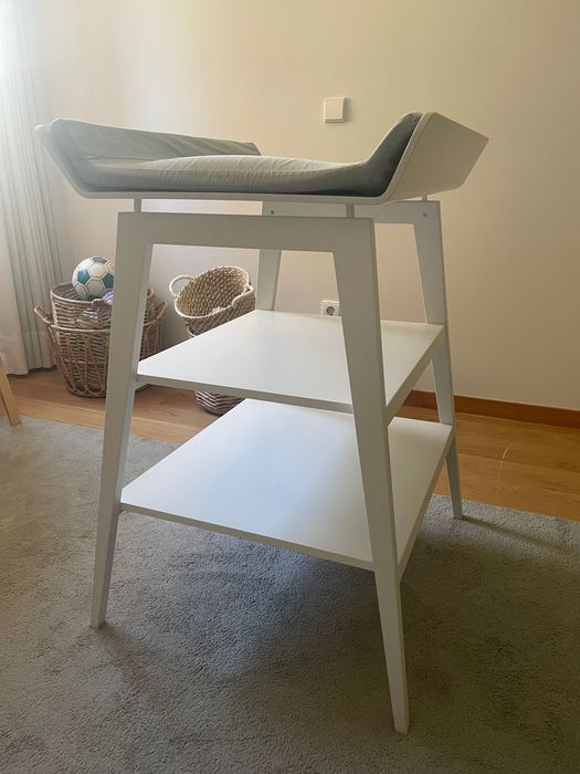 Muda fraldas da marca Leander