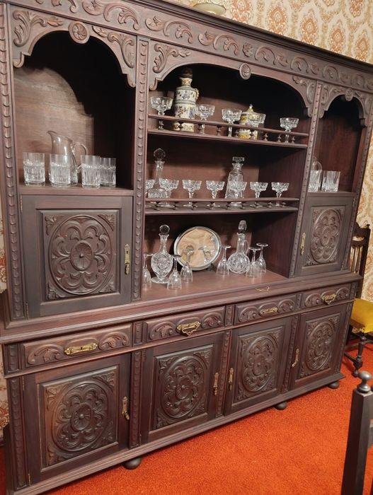 Mesa e movel de sala de jantar