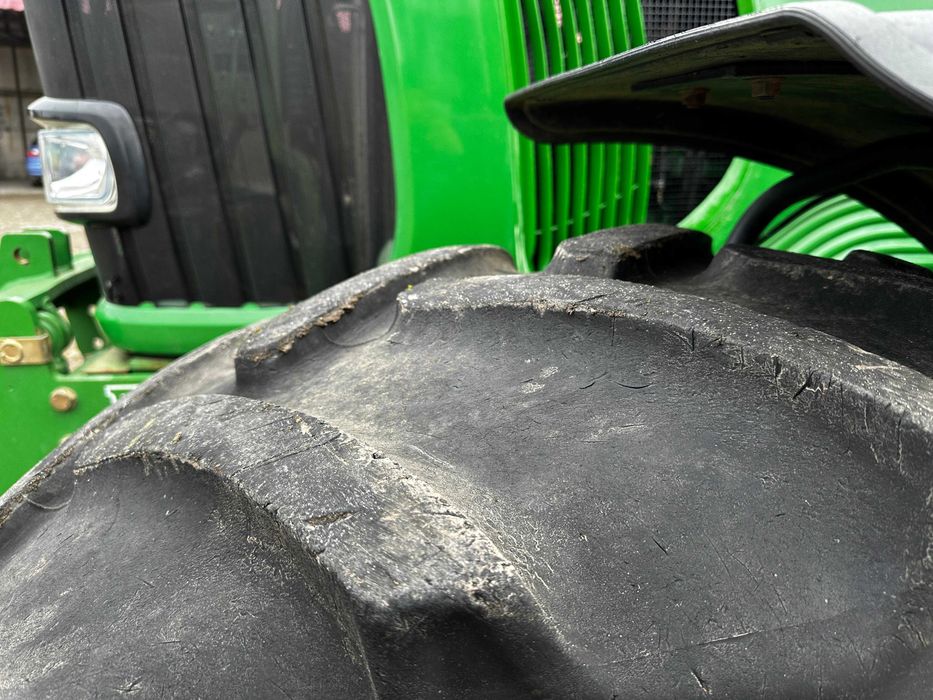 Трактор John Deere 6820 - 2003рік