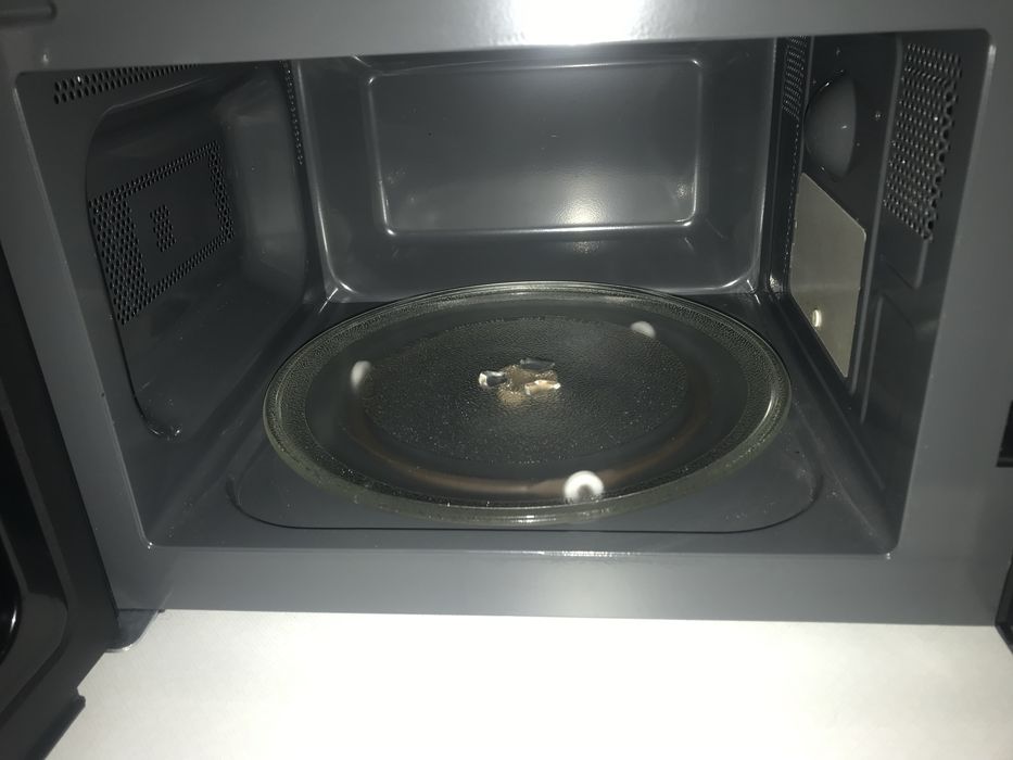 Мікрохвильова піч Samsung MS20A3010AL