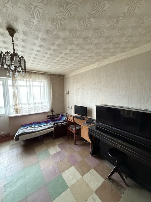 Продам велику 3 кімнатну квартиру