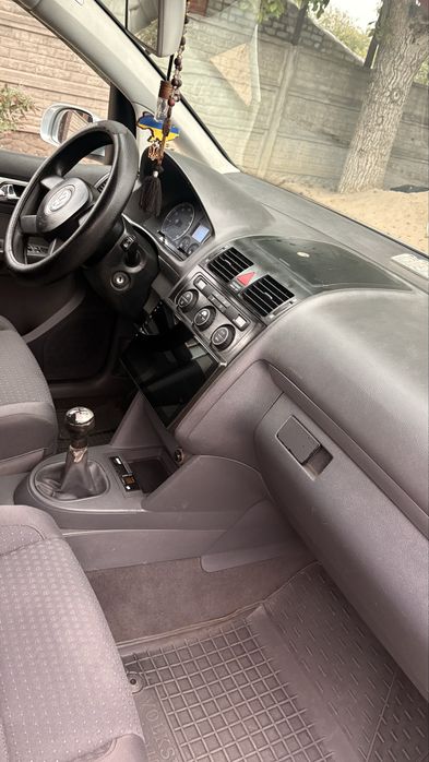 Volkswagen Touran 1.6 FSI