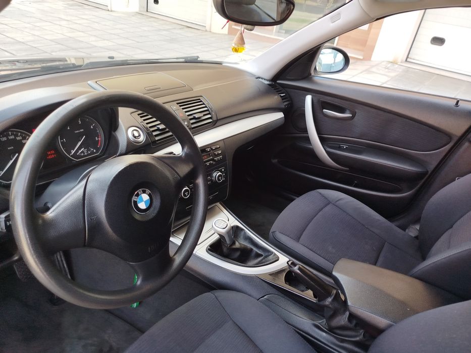 BMW serie 1 versão 120D 177 edition sport impecável