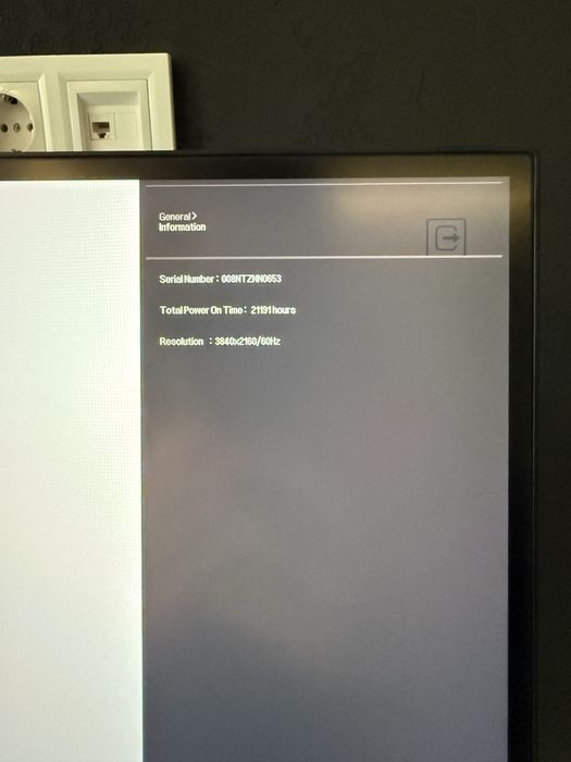 Монітор 4K LG 27UL650