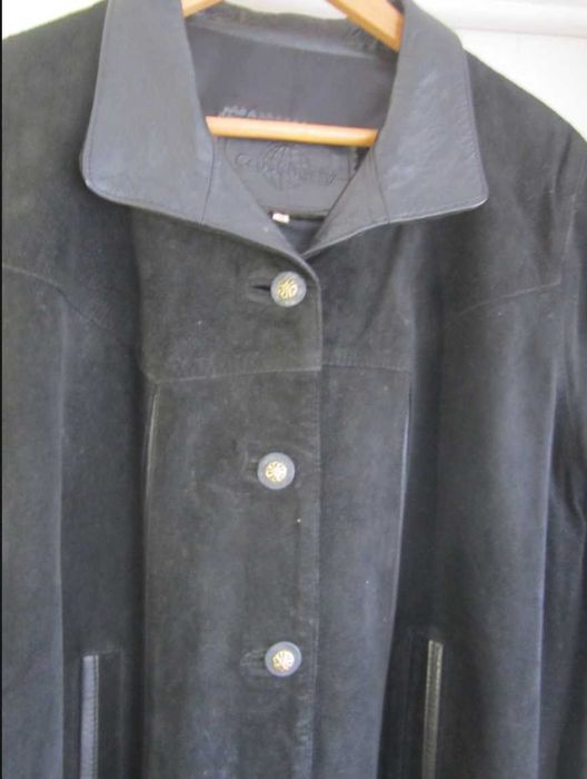 Casaco Preto Vintage retro Pele Ovelha Botões Dourado boca de sino T46