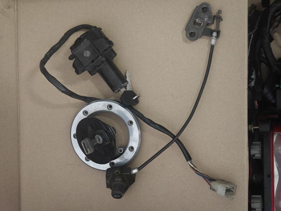 Peças - Kawasaki ZX9R '98