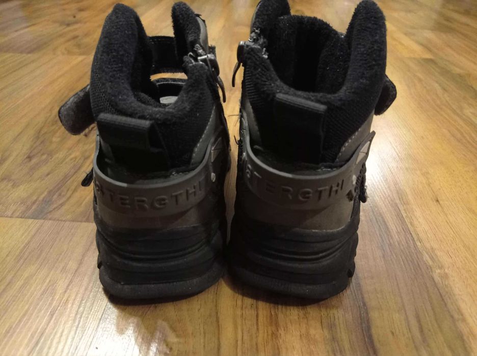 Buty zimowe dla chłopca rozmiar 31