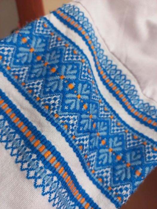 Вишиванка для дівчинки