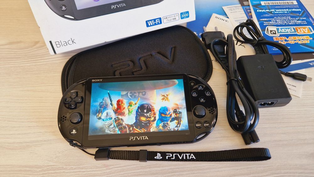 Отличная!Sony Ps Vita Slim 64гиг 68игр +чехол!!