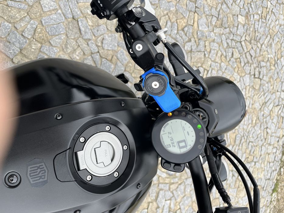 vendo moto xsr 700 com linha de escape SC PROJECT