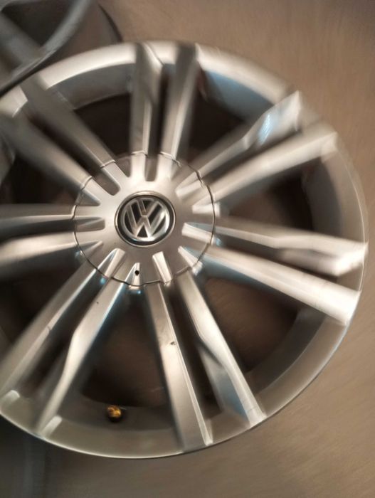 Jogo Jantes 17 Originais VW Golf VII 5x112 5G0601025C "Dijon"