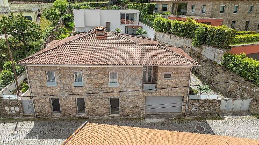 Moradia T3 com anexo T1 para venda em Rebordões, Santo Tirso