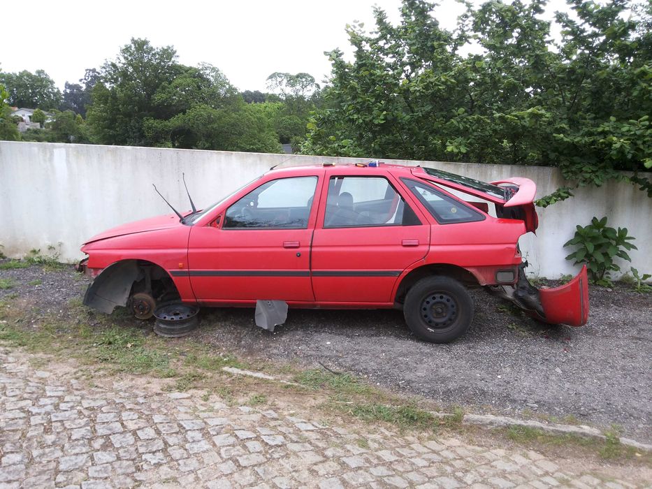 Caixa fusível + corpo do carburador