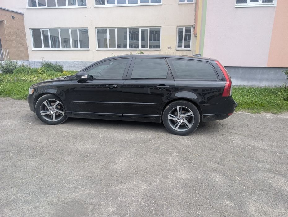 Volvo v 50 Вольво в50