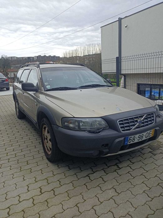 VOLVO XC70 Cross Country