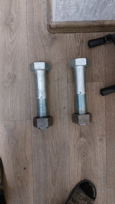 Болт с гайкой 2шт в сборе. М48х240