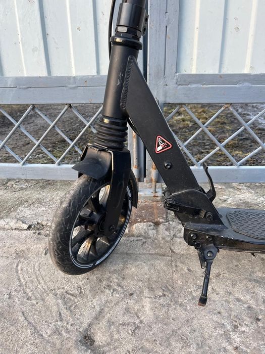 Продам дитячий самокат