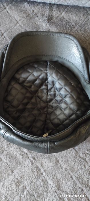 Продам   кепку  восьмиклинку.