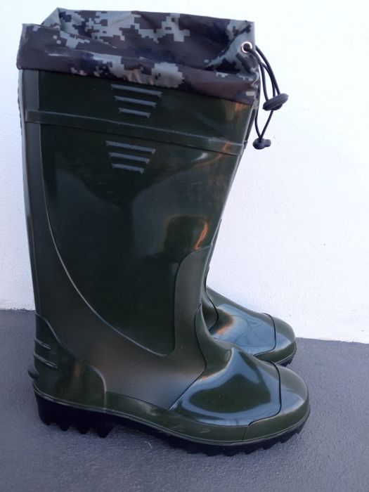 Утеплені гумаки нові