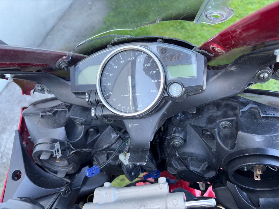 Yamaha R1 * Rn12 * 2004 * Odpala Pracuje idealnie * Transport * ( Rn19 )