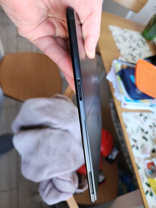 Microsoft Surface Pro X Platinum 13" 2880x1920 8/256Gb 4G LTE eSIM SIM