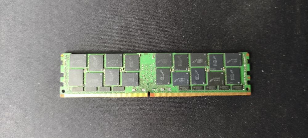 ecc reg ddr4 32gb серверна пам'ять micron crucial