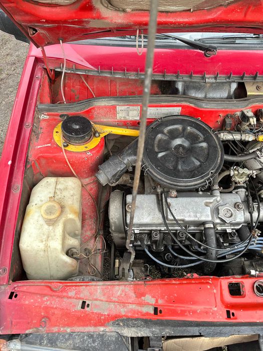 ВАЗ 21093 червона в хорошому стані