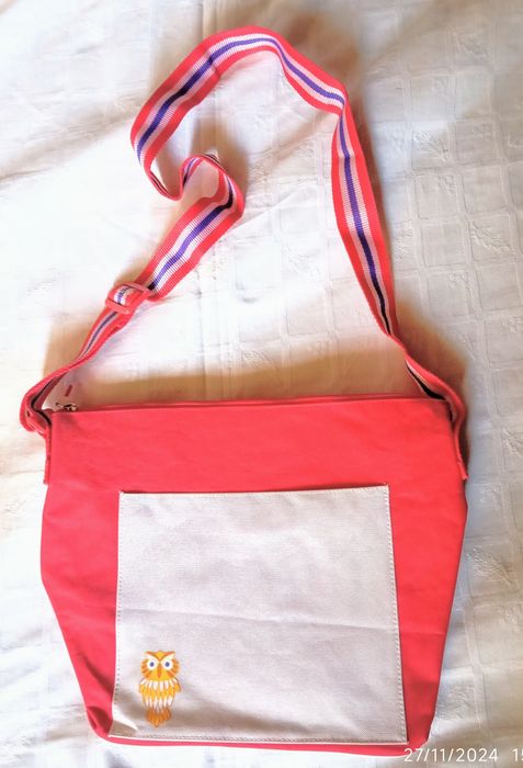 Bolsa 45x30x20cm.