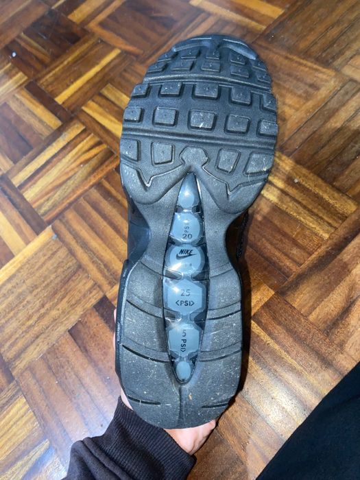 Nike Air Max 95 triple Black 42 novos