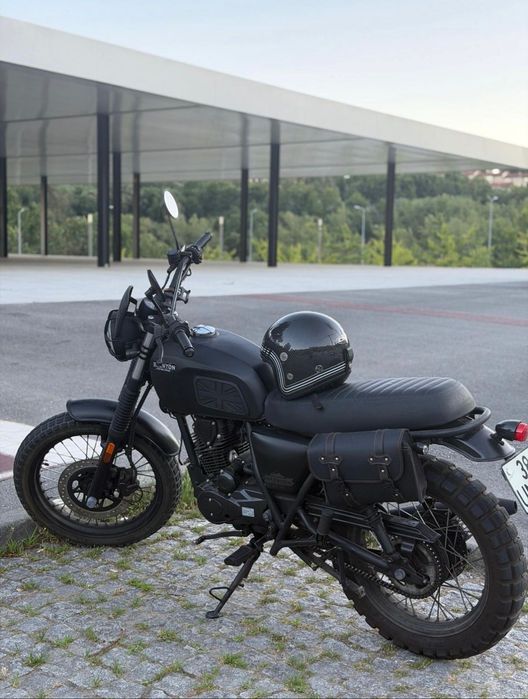 Brixton BX 125 - Preto mate com apenas 13000km