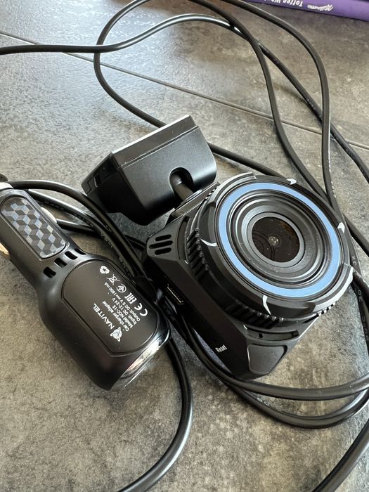 Wideorejestrator NAVITEL R600