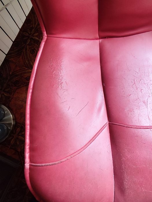 Cadeirão com pousa pés para restauro