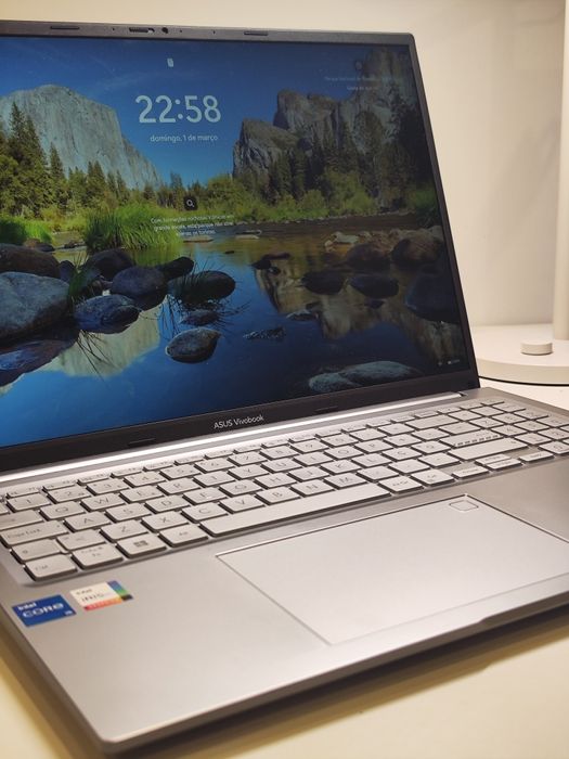 ASUS Vivobook 16 X1605ZA – i5 12ª Gen | 16GB RAM | Excelente Estado