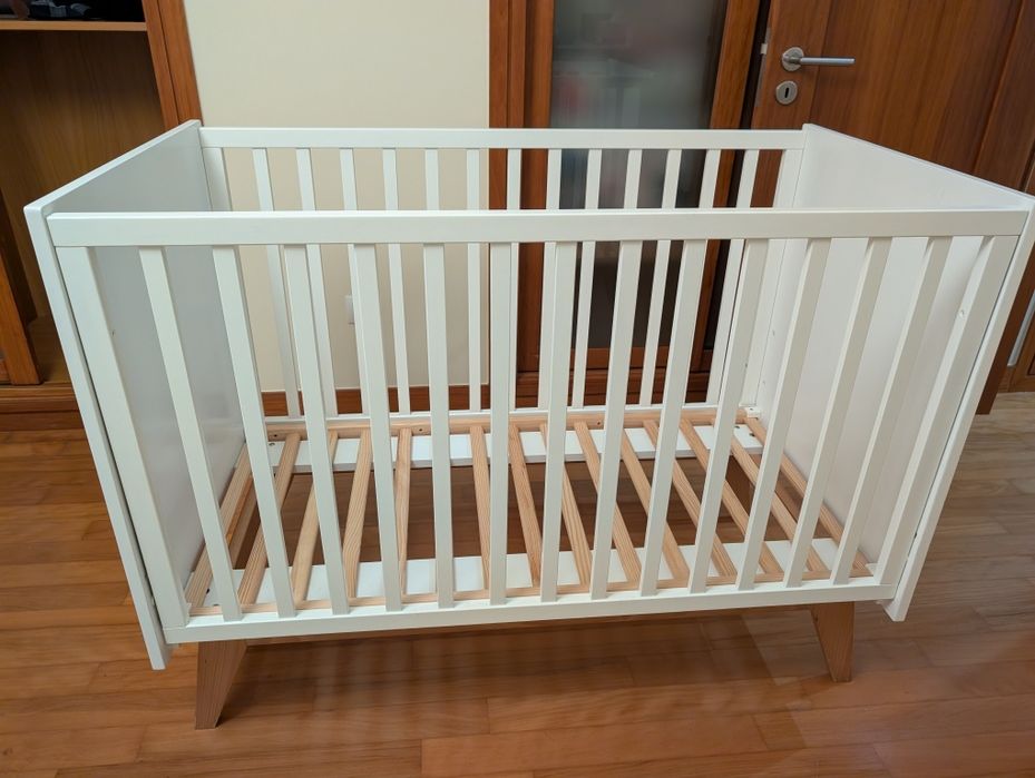 Cama bebe Trama (preço original 370e)