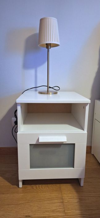 Mesa de cabeceira Brimnes IKEA branca