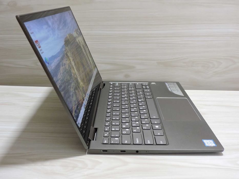 трансформер Lenovo Yoga /13.3” FullHD IPS/ i5-8250U/ 8GB/ 512GB/UHD