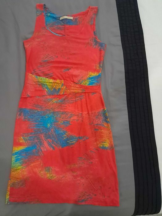 Vestido Estampado com Detalhes em Laranja – Tamanho S