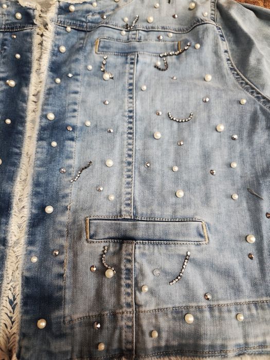 Пиджак-болеро джинсовый.