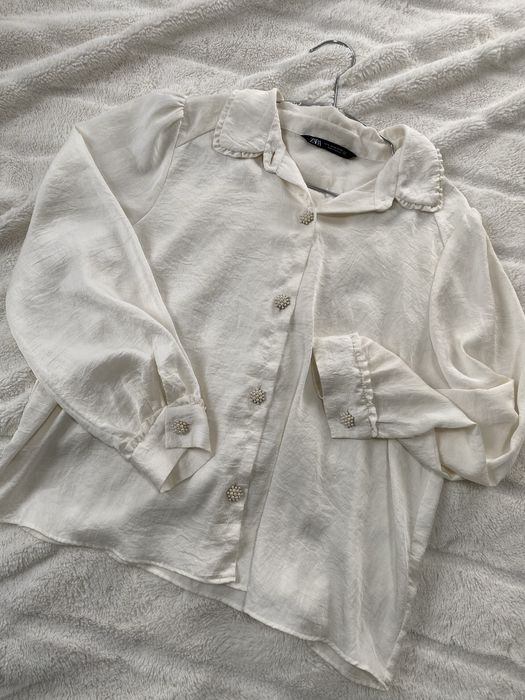 Свʼяткова блуза (ZARA)