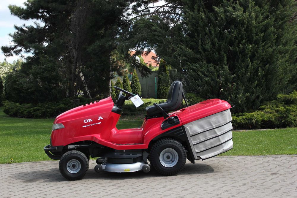 Honda 2417 V2 TRAKTOREK Kosiarka